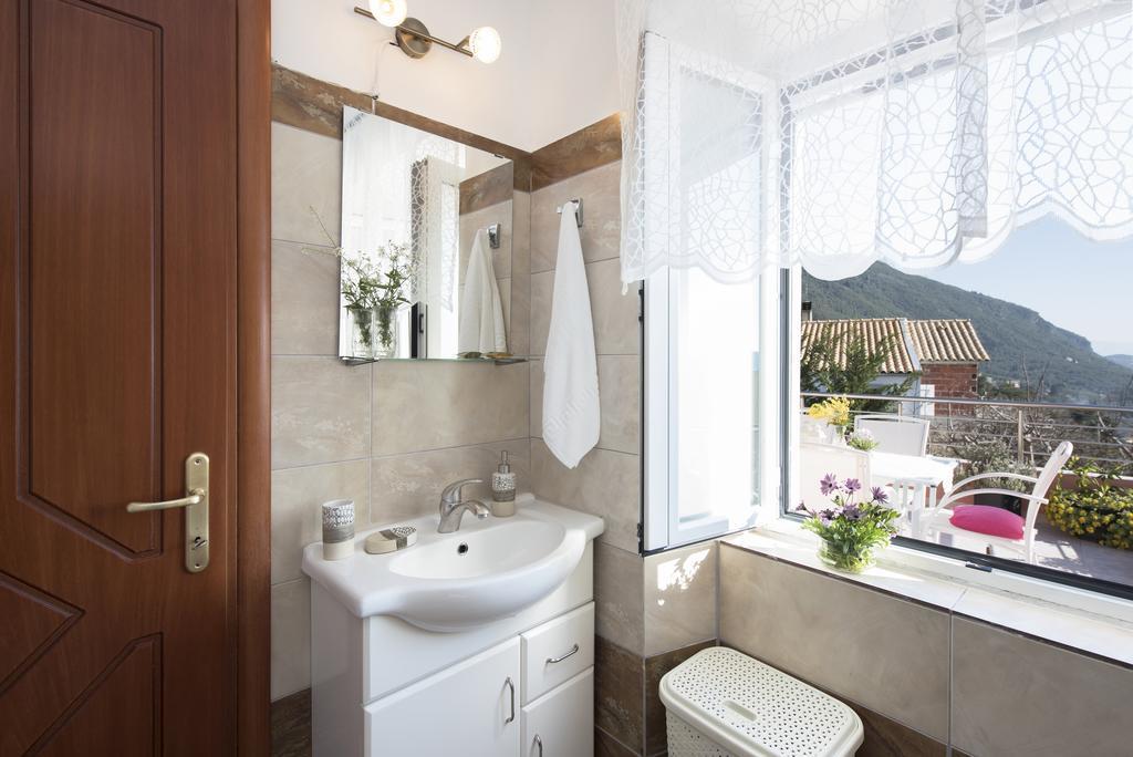 Lala Cottage Áno Korakiána Kültér fotó